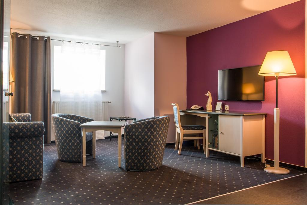 Hartenstein  Landhotel Gutshof חדר תמונה